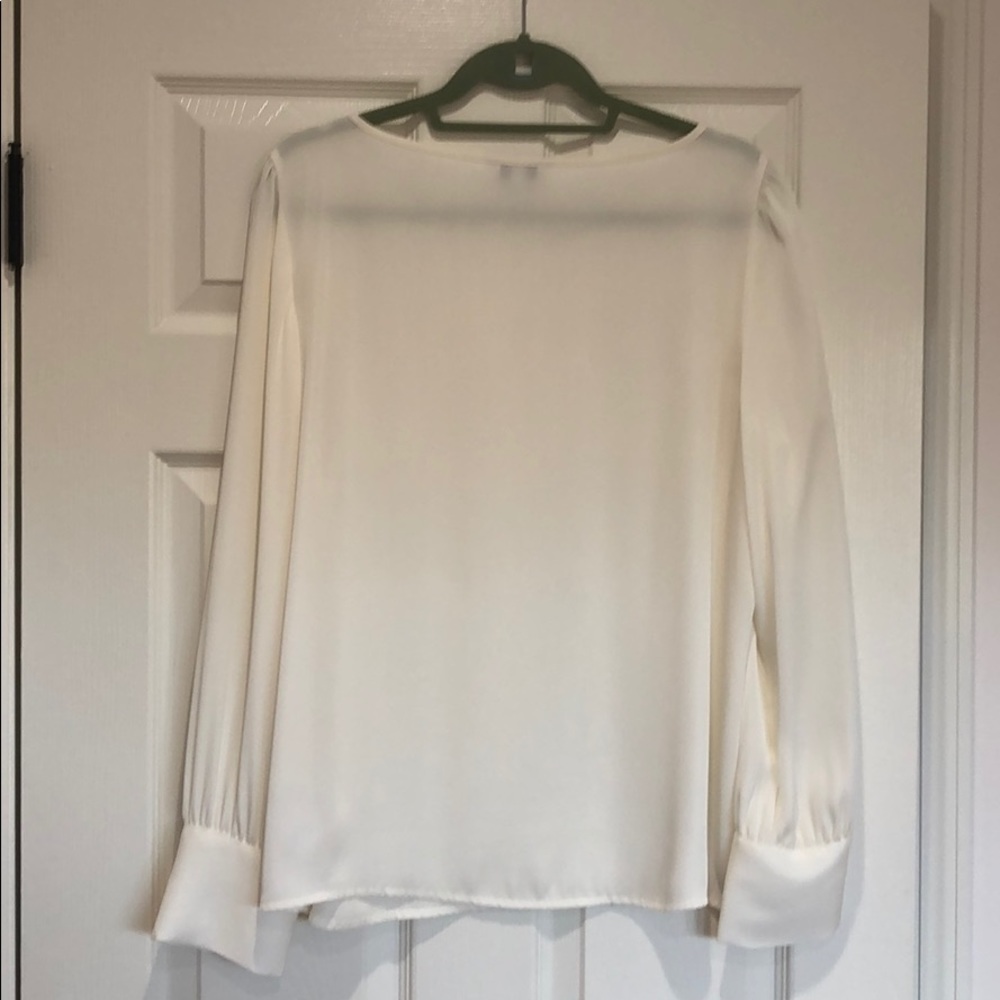 Off-white blouse - Picture 2 of 3